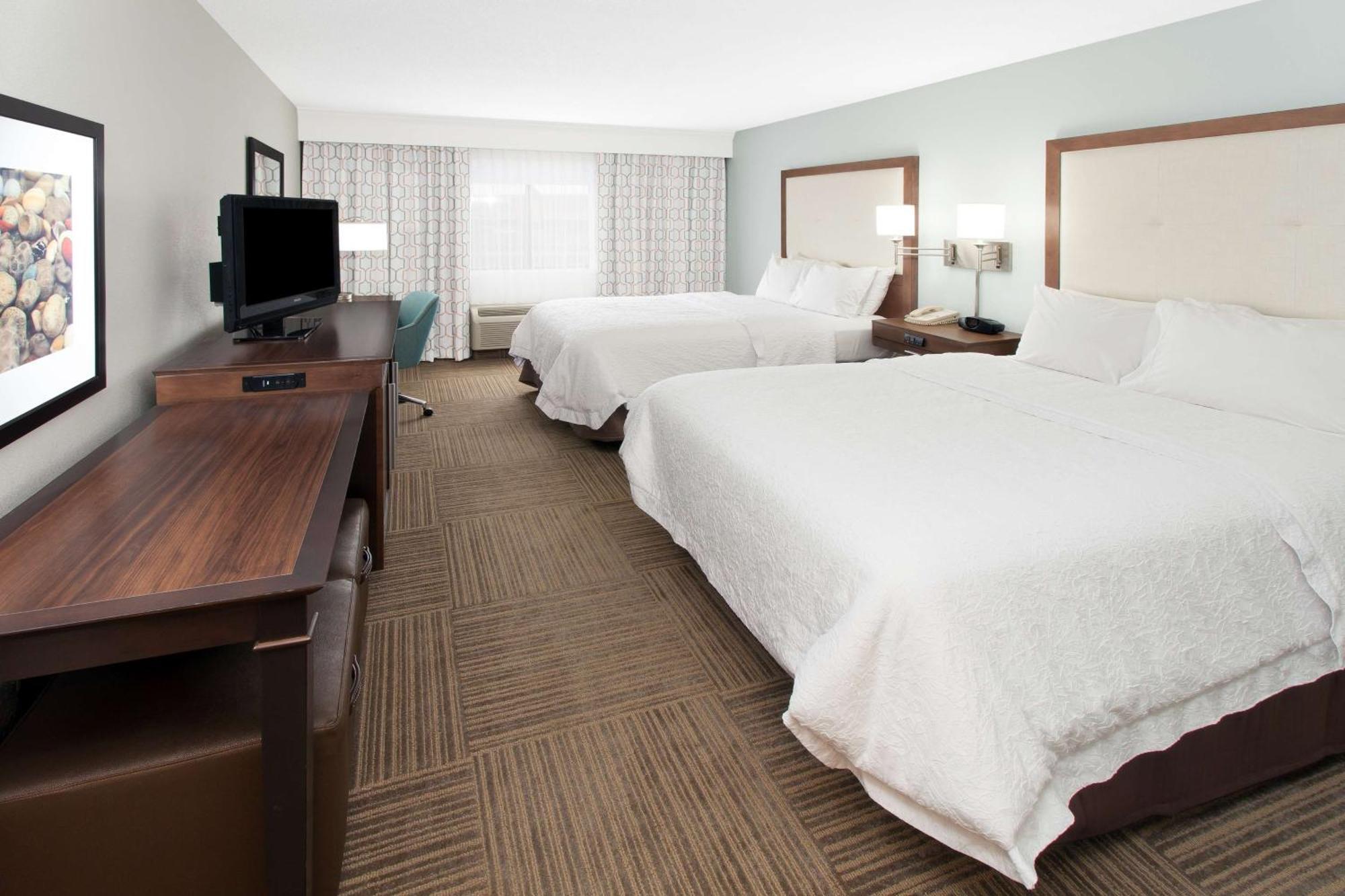 Hampton Inn Бърч Рън Екстериор снимка
