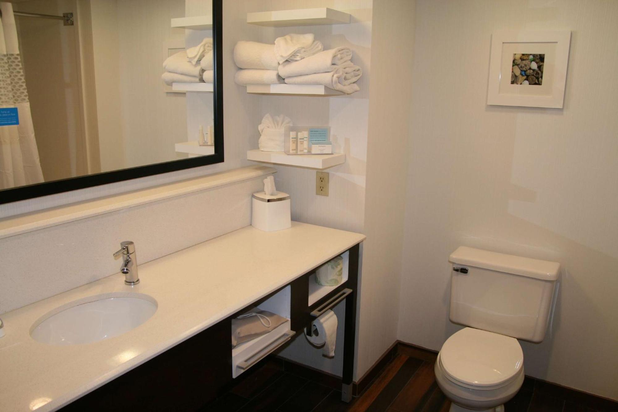 Hampton Inn Бърч Рън Екстериор снимка