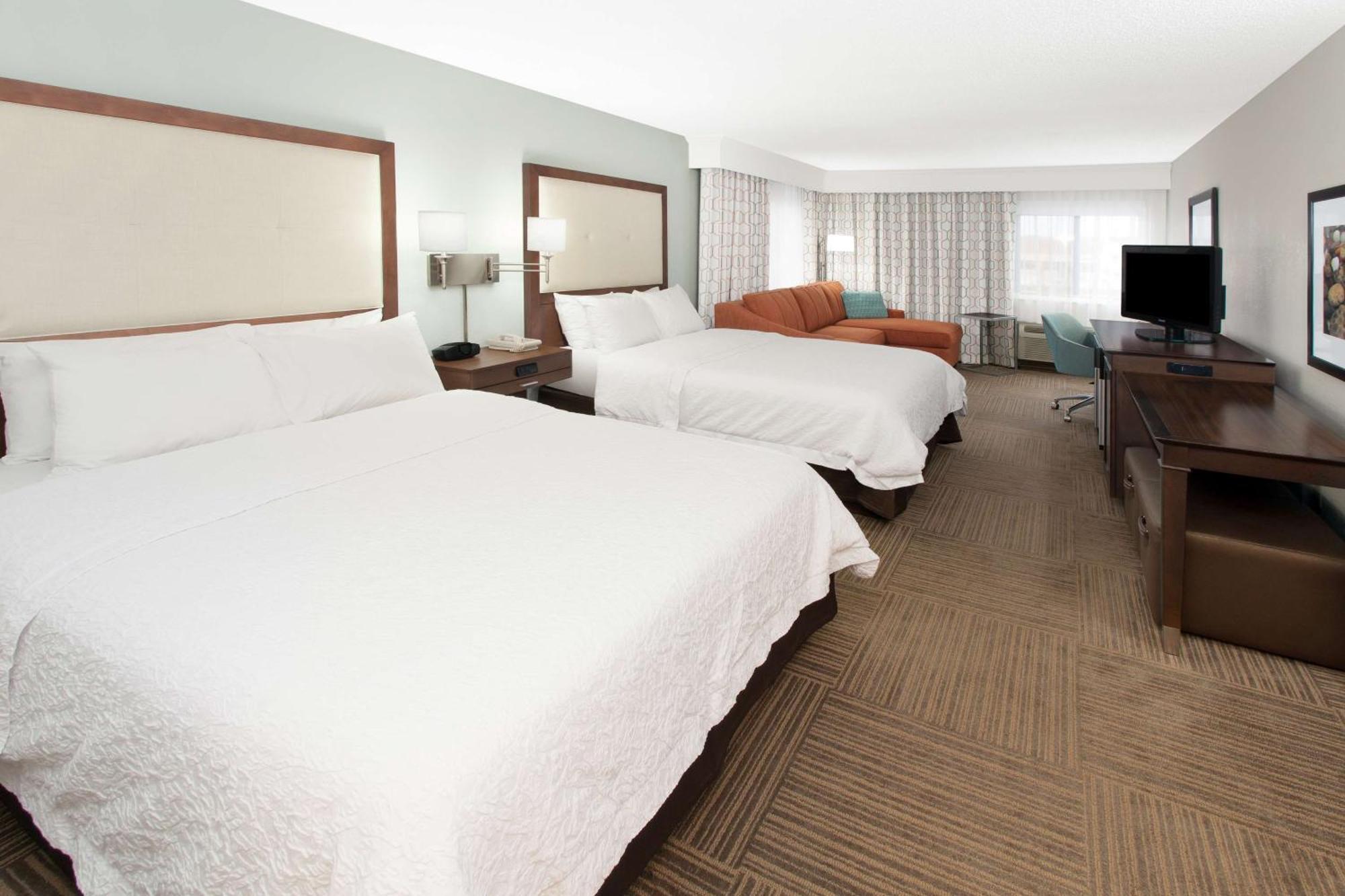 Hampton Inn Бърч Рън Екстериор снимка