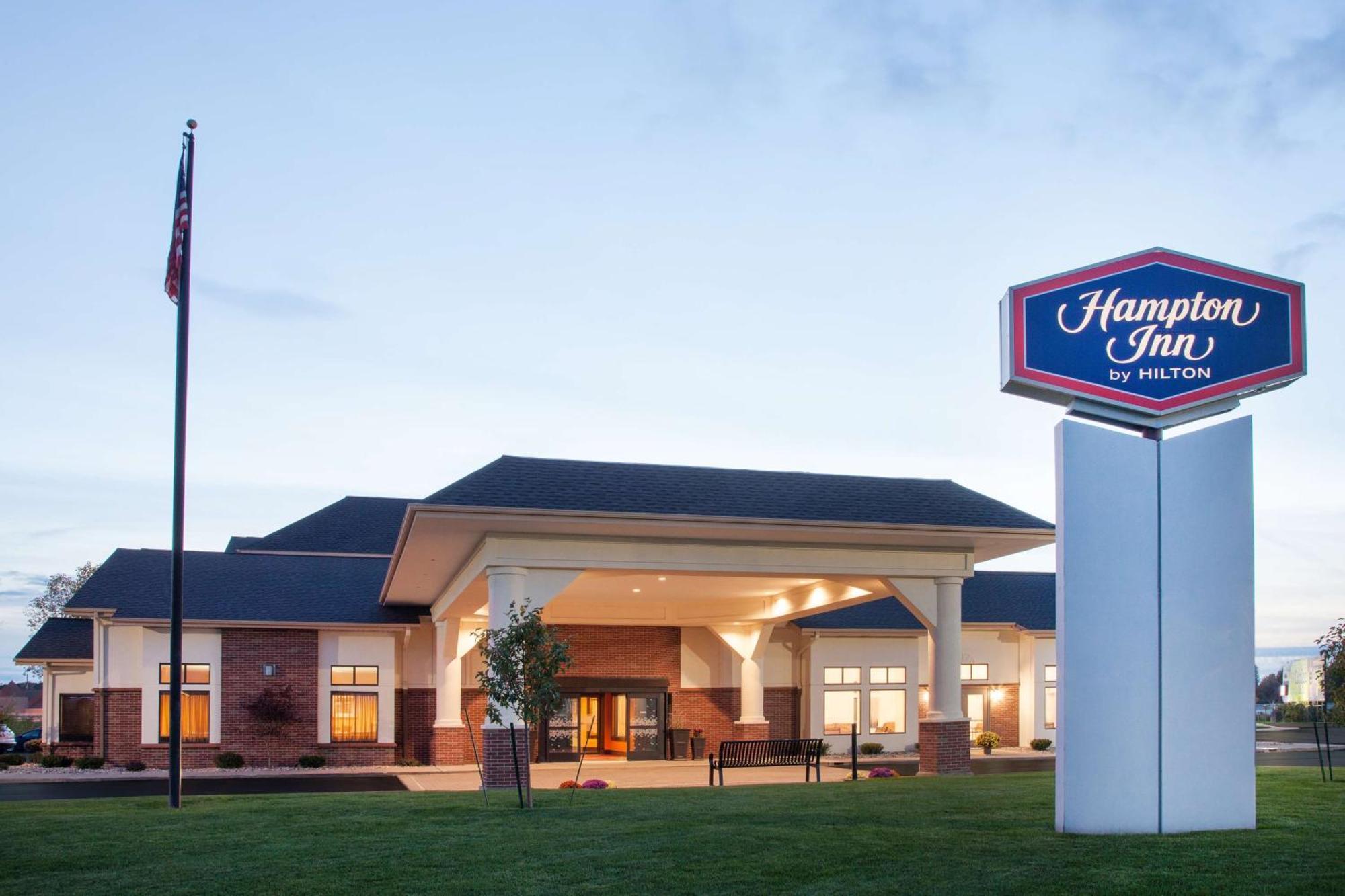 Hampton Inn Бърч Рън Екстериор снимка