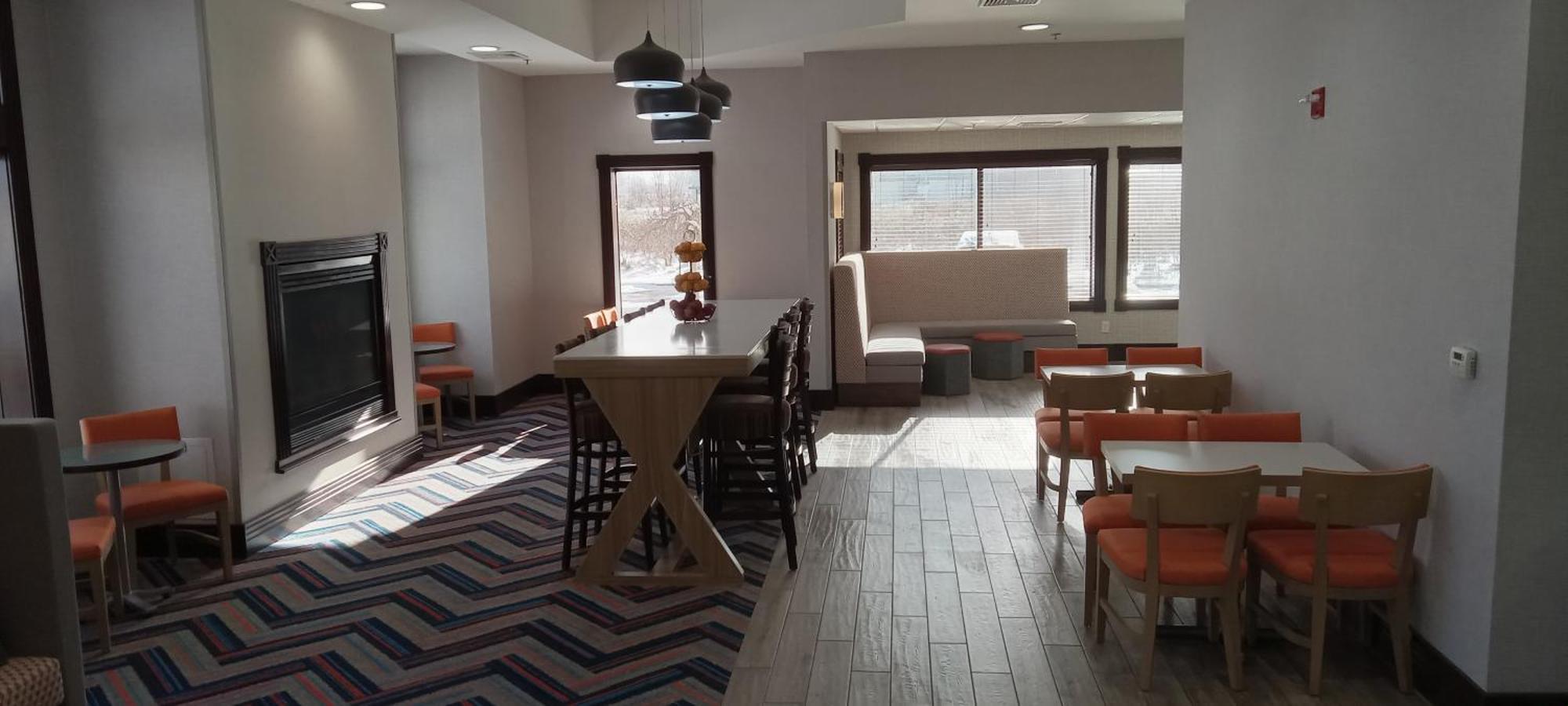 Hampton Inn Бърч Рън Екстериор снимка