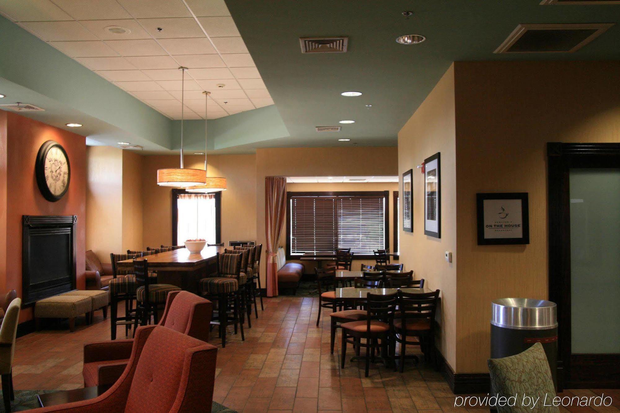Hampton Inn Бърч Рън Екстериор снимка