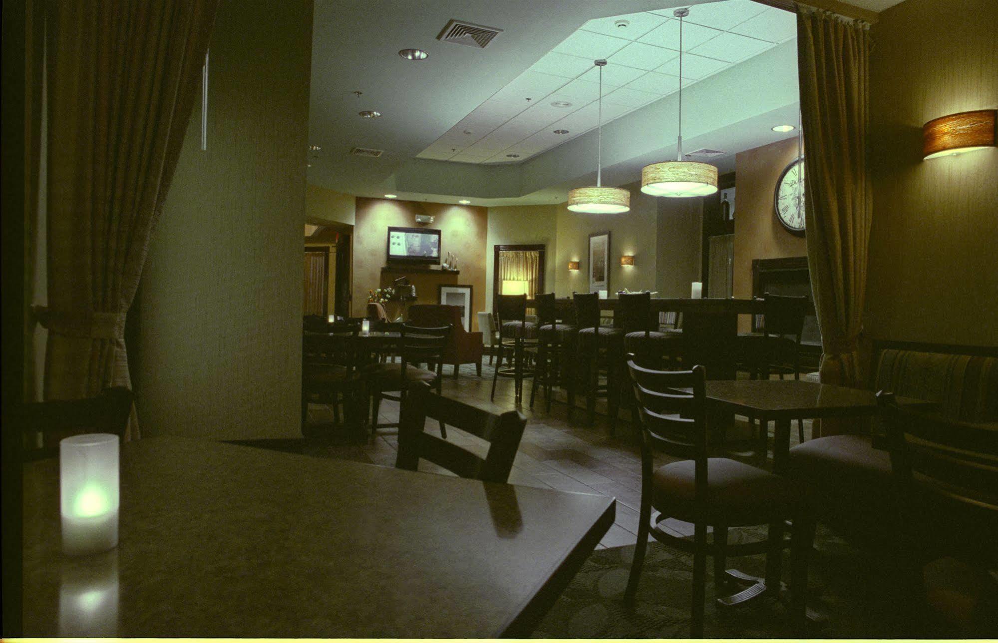 Hampton Inn Бърч Рън Екстериор снимка
